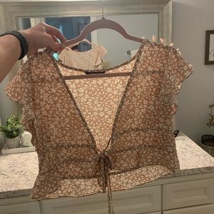 Lightweight nude top